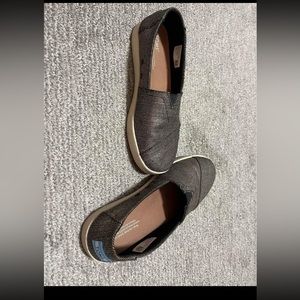 Toms, size 7.5